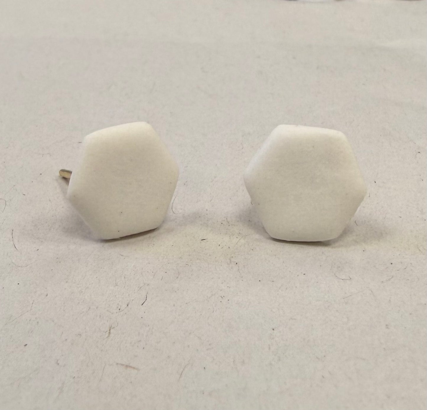 Clous d'oreilles - Hexagone