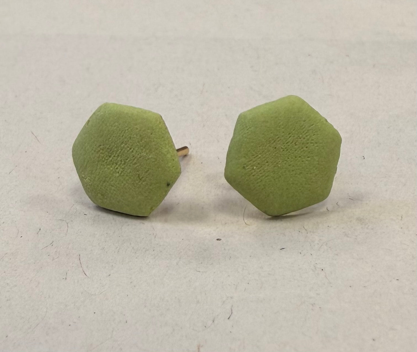 Clous d'oreilles - Hexagone