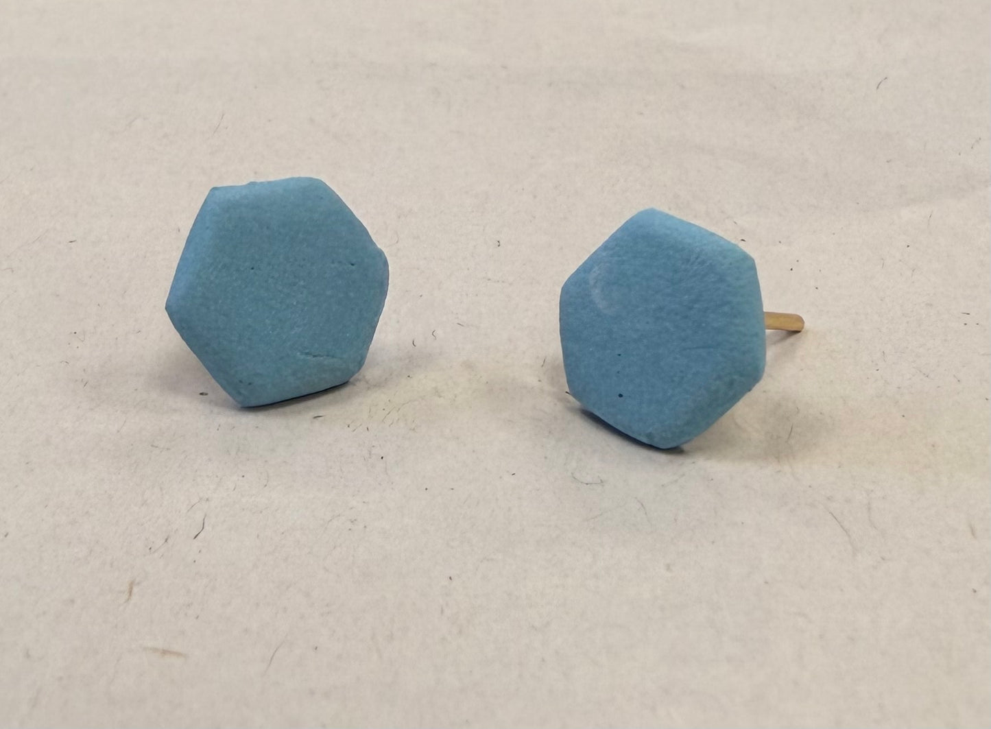 Clous d'oreilles - Hexagone