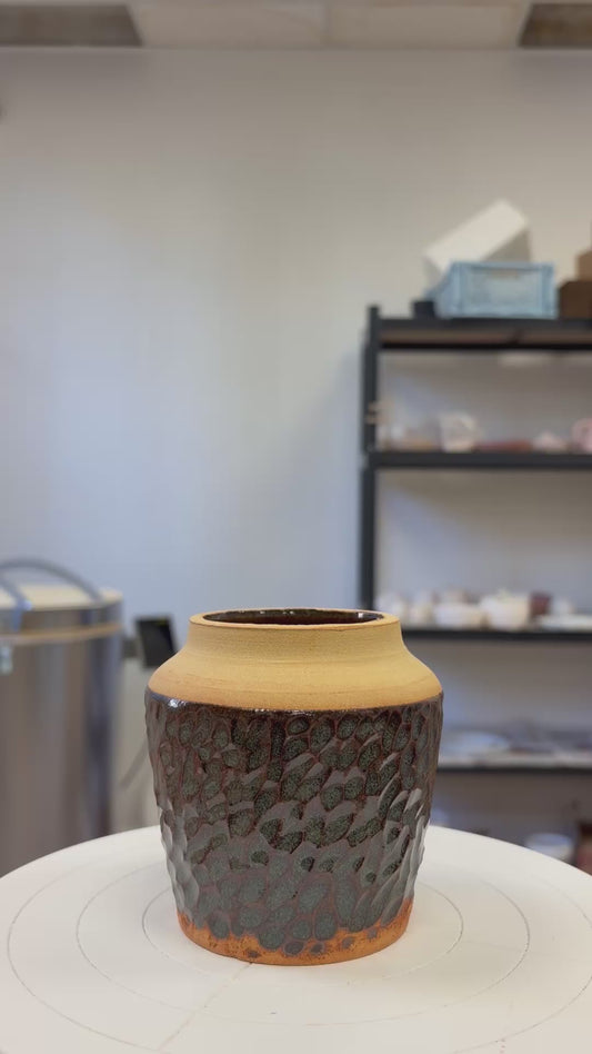 Vase échancré - grès roux